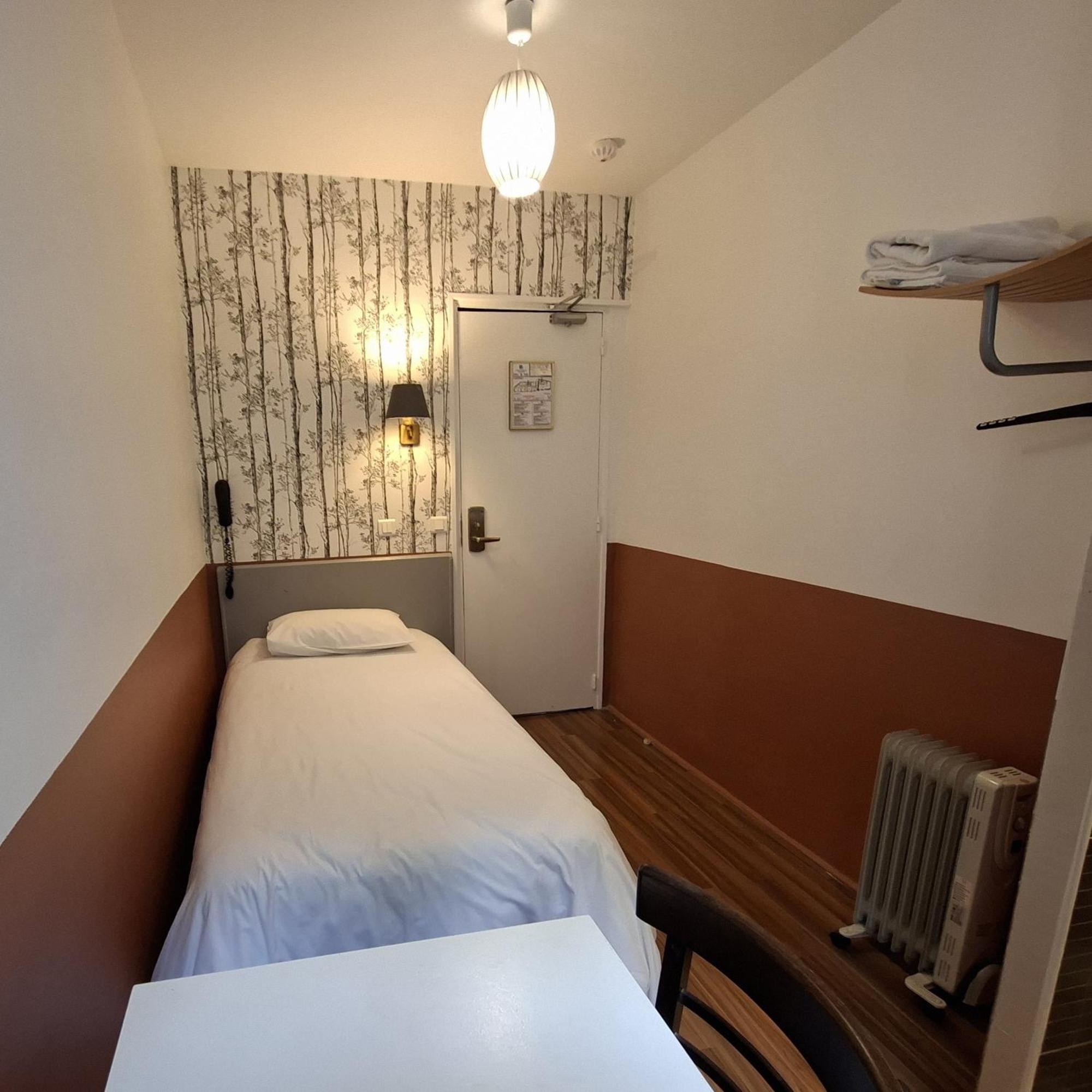 Single Room Shared Toilet